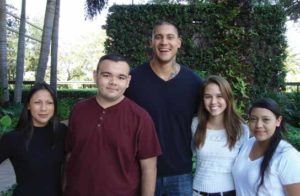 DRUG FREE COLLIER’S CORE SOCIETY STUDENTS ESTEFANY ROJAS, ALBERTO DE LEON, HANNAH VOGT, AND LITZY LOPEZ TEAM UP WITH IKE ALAMA-FRANCIS, DRUG FREE COLLIER’S NEW COMMUNITY AMBASSADOR.