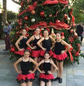 tiny dancers at christmas tree